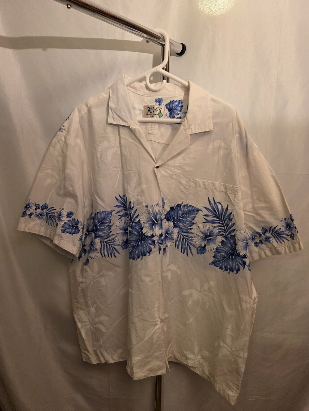 Hawaiian Button-Front Shirt